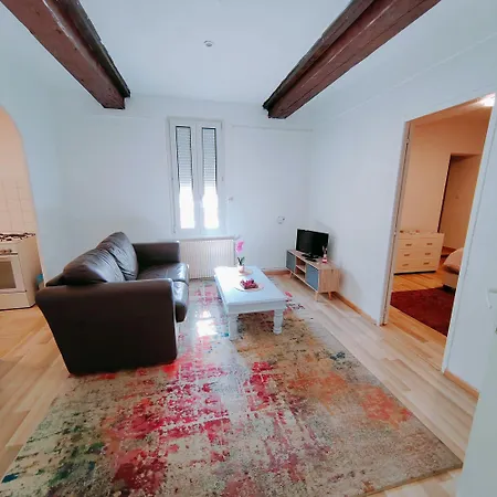 F3 Avec Terrasse Apartment